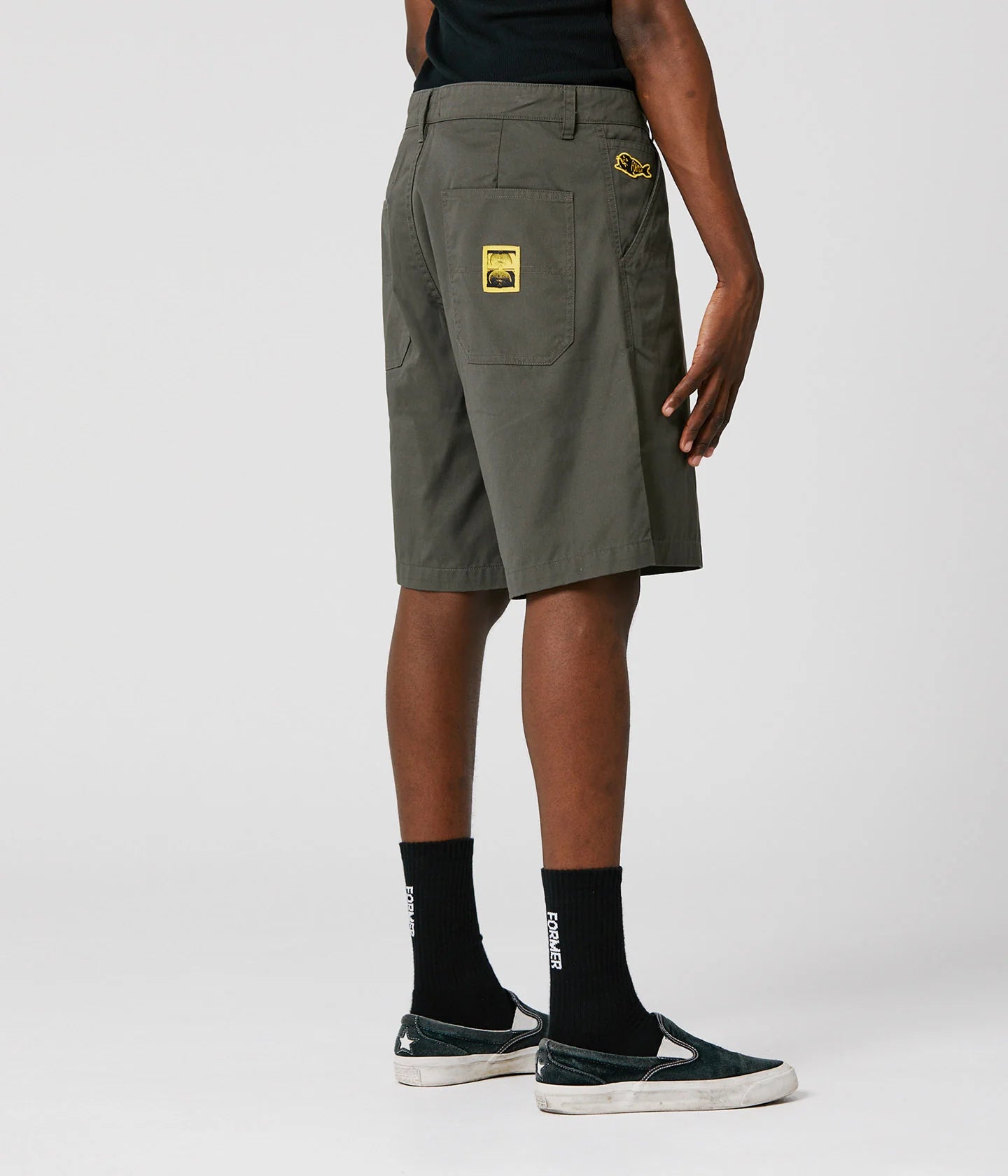 REYNOLDS 21" WALKSHORT - DEEP OLIVE